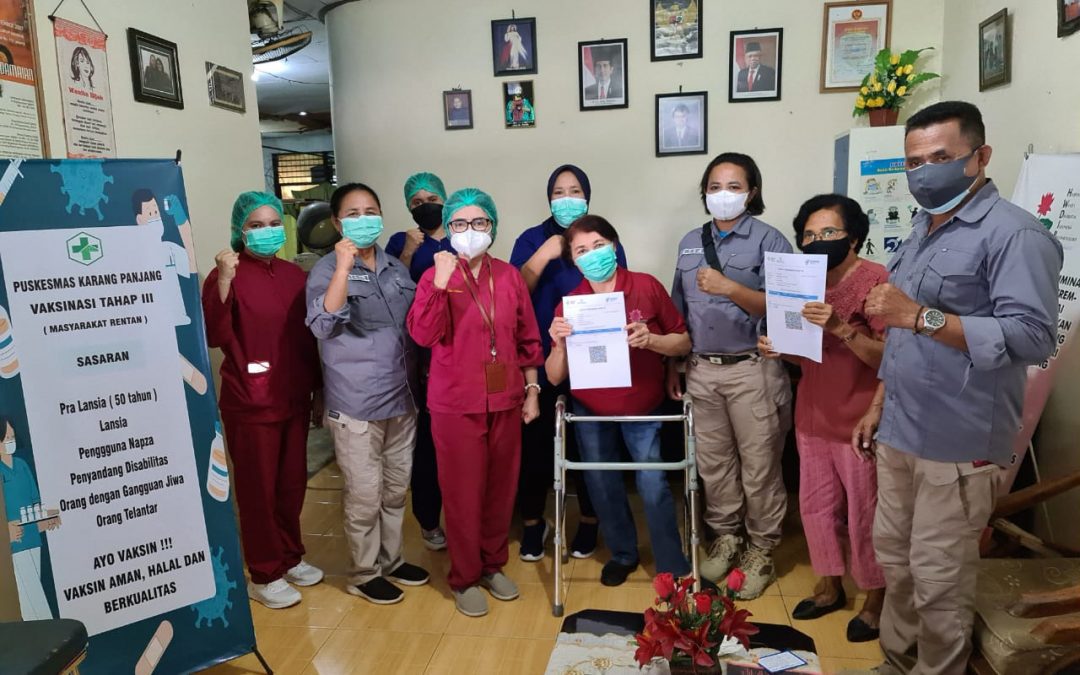 14 Disabilitas dan Lansia Lakukan Vaksinasi di Kantor HWDI